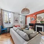 Appartement Cosy Au Coeur Du Marais